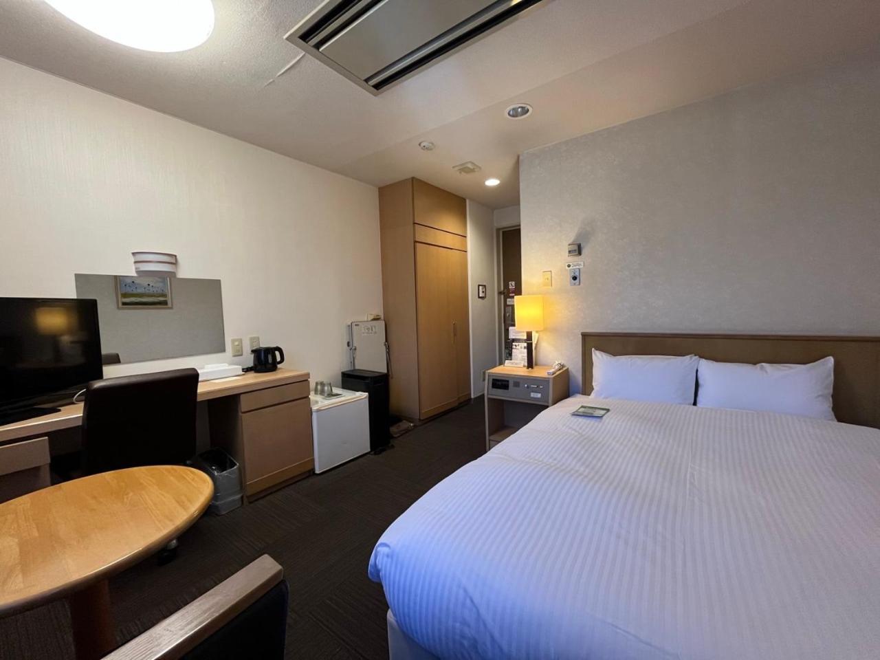 Route-inn Seibu Ekimae Hotel 3*